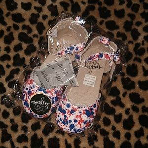 2-3Y paint splatter makenahs monkey feet